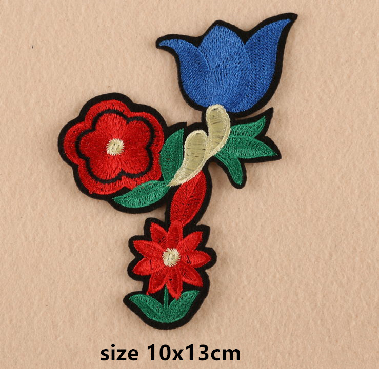 新入荷 10枚入り ローズフラワー 刺繍ワッペン アイロン接 - Sewing Id のレビューと価格
