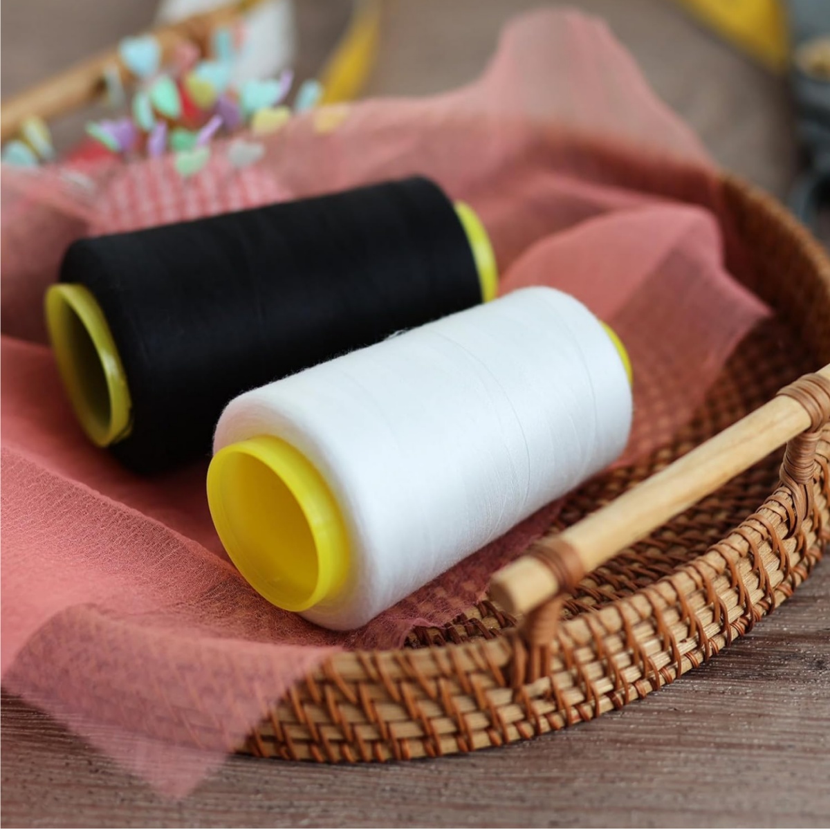 1-6ロール、各3000ヤード、サーマルミシン糸、100%ポ - Serger Thread Cone のレビューと価格