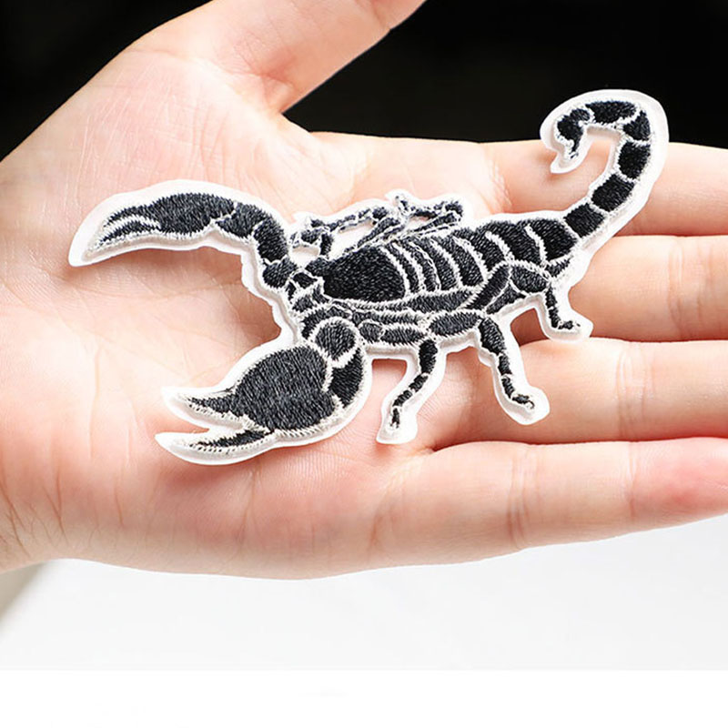 蜘蛛、サソリ、コウモリ、黒い動物の模様の粘着パッチ、衣類用ア - Velcro Sew On のレビューと価格